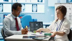 How Physician Compensation Models Are Evolving in 2025